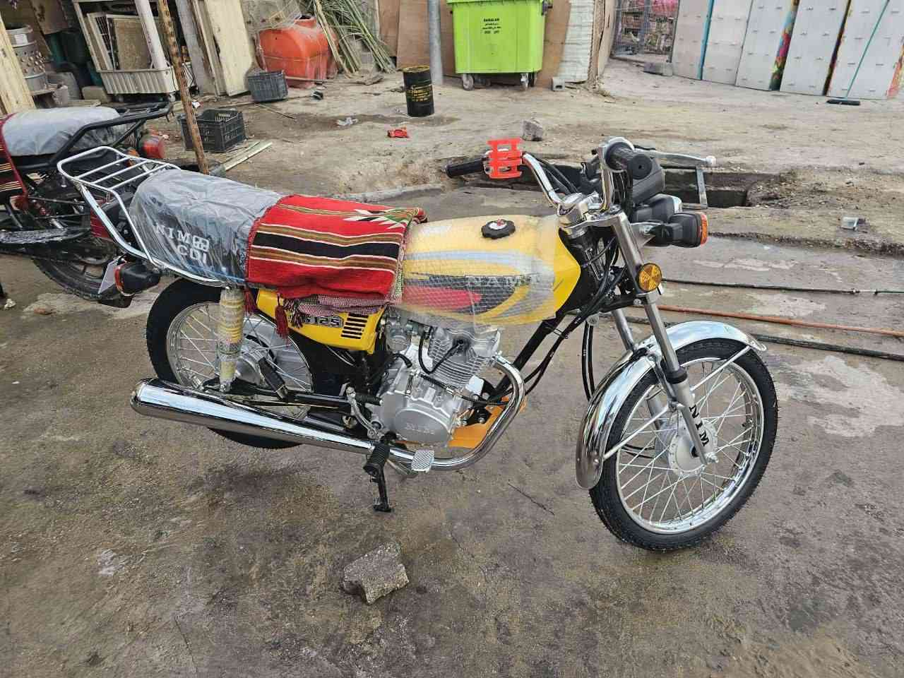 سلام عليكم  اربعه كير للبيع موديل 26صارلها شهرين دراجه نضيفها حيل مكاني كربلاء الامن الداخلي  

ابيع او مراوس بوليس

***********
***********
