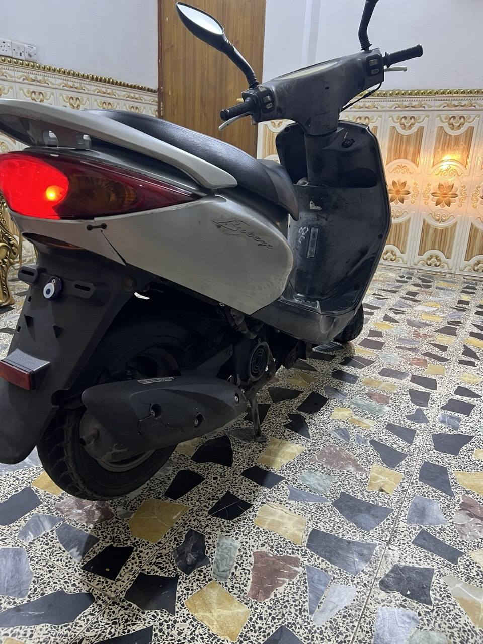 السلام عليكم بريز دراجه كفاله عامه برغي ممفتوح بيهاا والف فيتر جيب وافحص اي شي تجاري مابيها السعر650 المكان الشعب رقم الهاتف ***********
