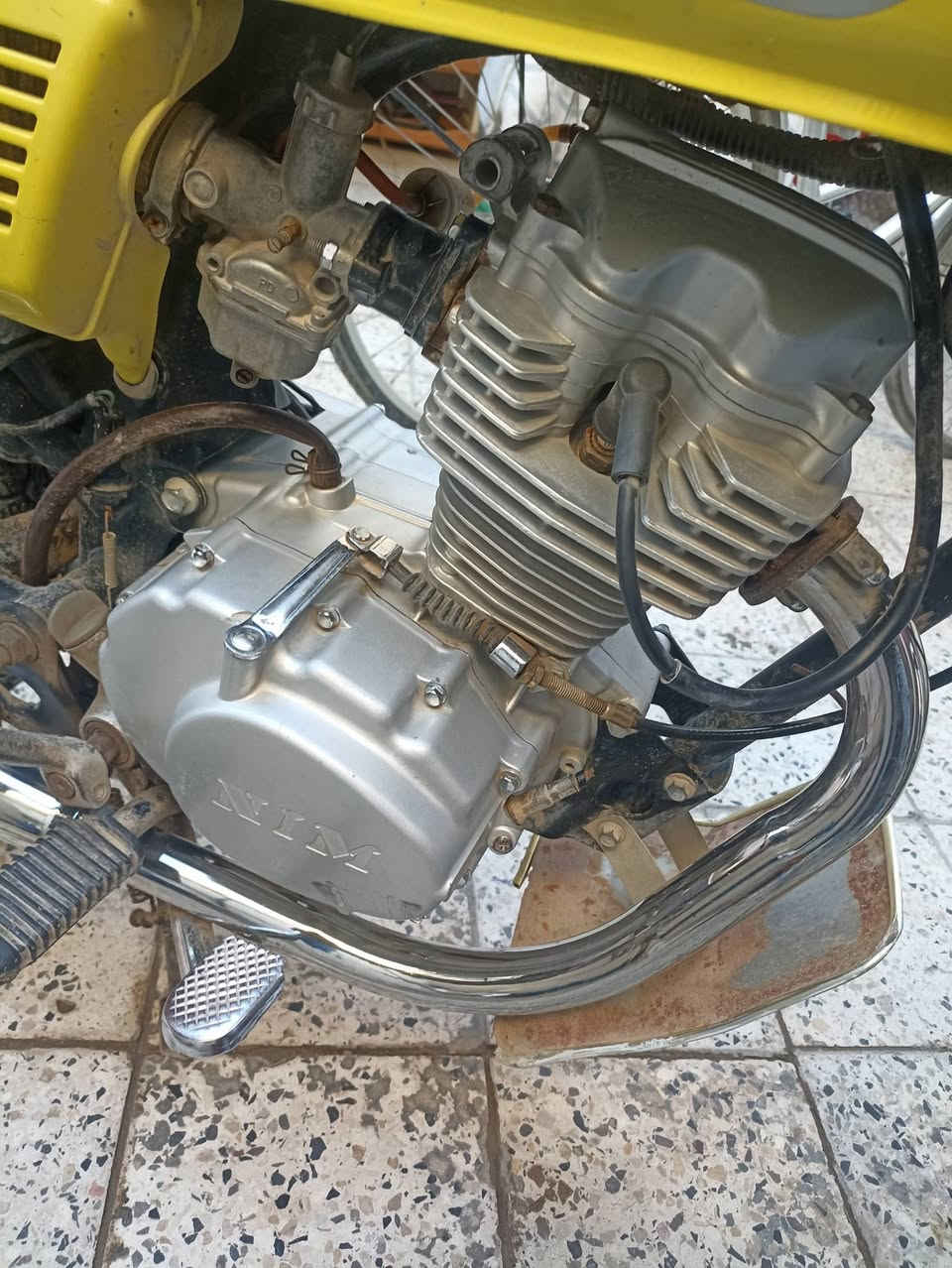 سلام عليكم  دراجه  للبيع مديل 21 اوراق  بل جيس مكينه خير من الله  لدراجه  نقص كشن بس  كهربايات شغاله لسعر 600 وبيه مجال بسيط  كلش  لمايعجبه لسعر  يطلع كبل  مكاني  حي الجهاد  زويرجات  لرقم *********** بيه وتساب
