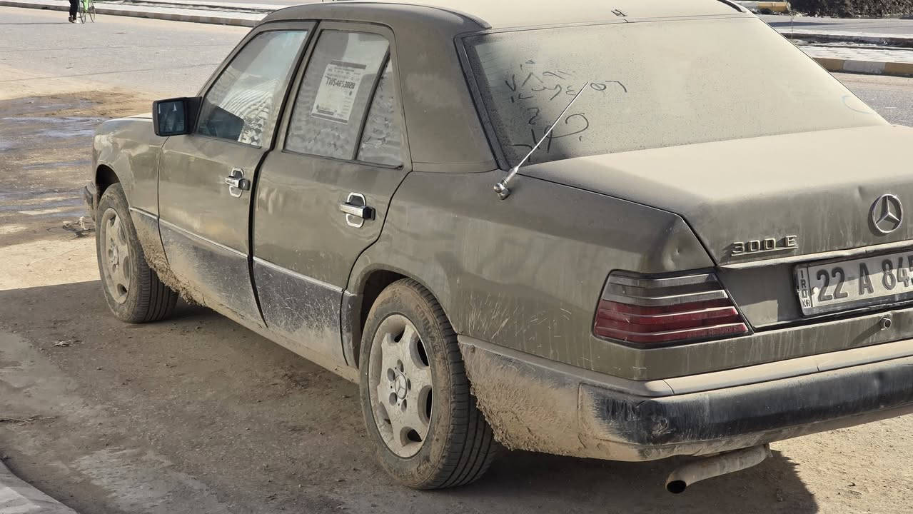 سلام عليكم
مارسدس للبيع موديل 1986 محوره كير ومحرك بطه المحرك بي خيط بخار خفيف وحالياً ما تشتغل رقمه أربيل سعر السياره 35وبيها مجال 
للاستفسار ***********
