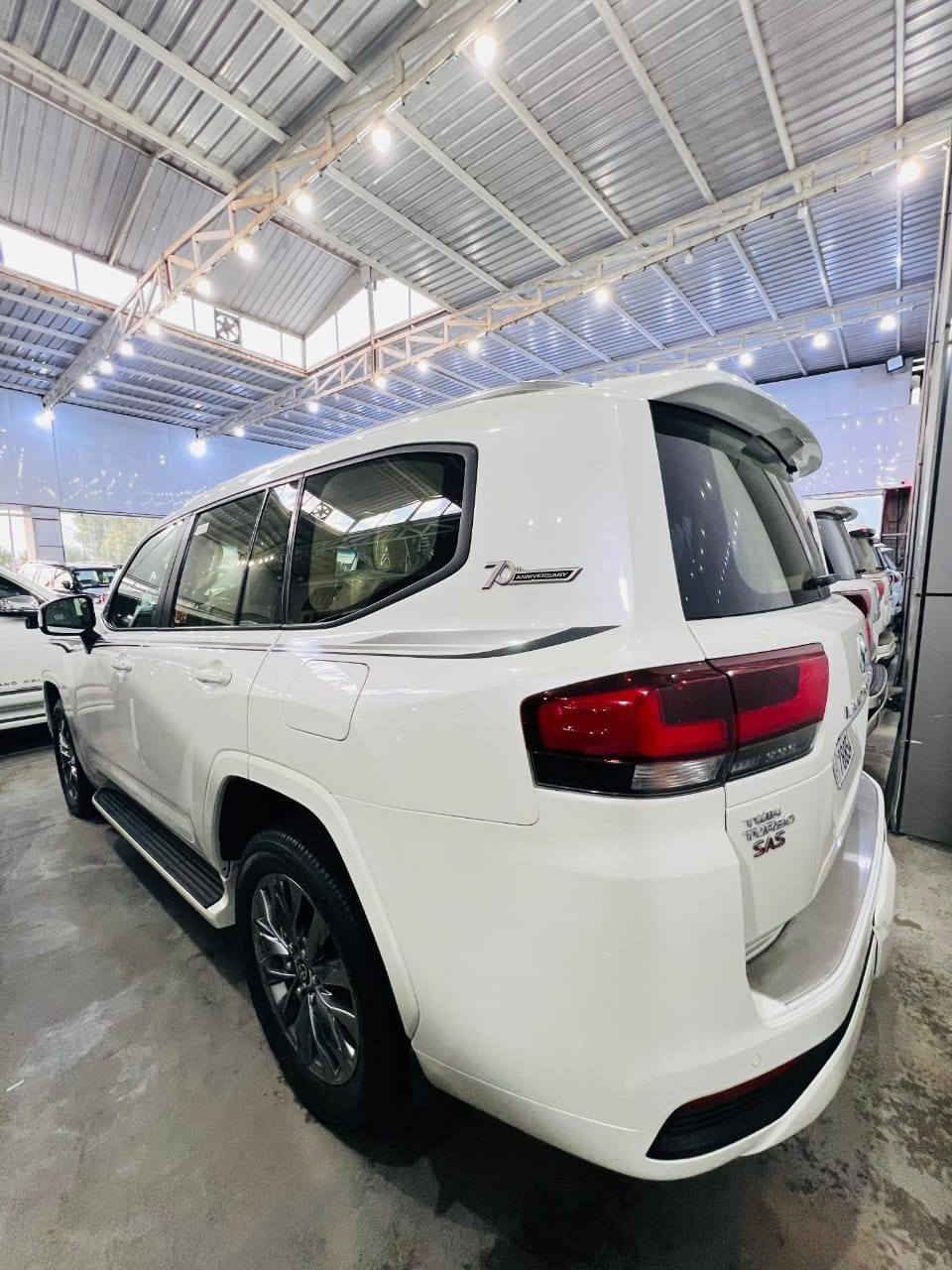 لاندكروزر 2022 GXR
توين تيربو

ساس باب وال 
رقم بغداد بأسمي 
تطبيق سبعينية 

مكفوله كفالة عامه 

ماشيه 46 الف 

سياره جديد بي معنا الكلمه 

البيع او مراوس 

الموصفات الباقيه معروفه 
مكان‌ السياره بغداد البياع 
الاستفسار اكثر رقم الهاتف ☎️

***********

عمار
