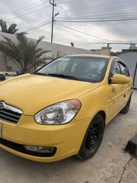 اكسنت ٢٠٠٩ • قير اوتوماتيك • ضرر يمين