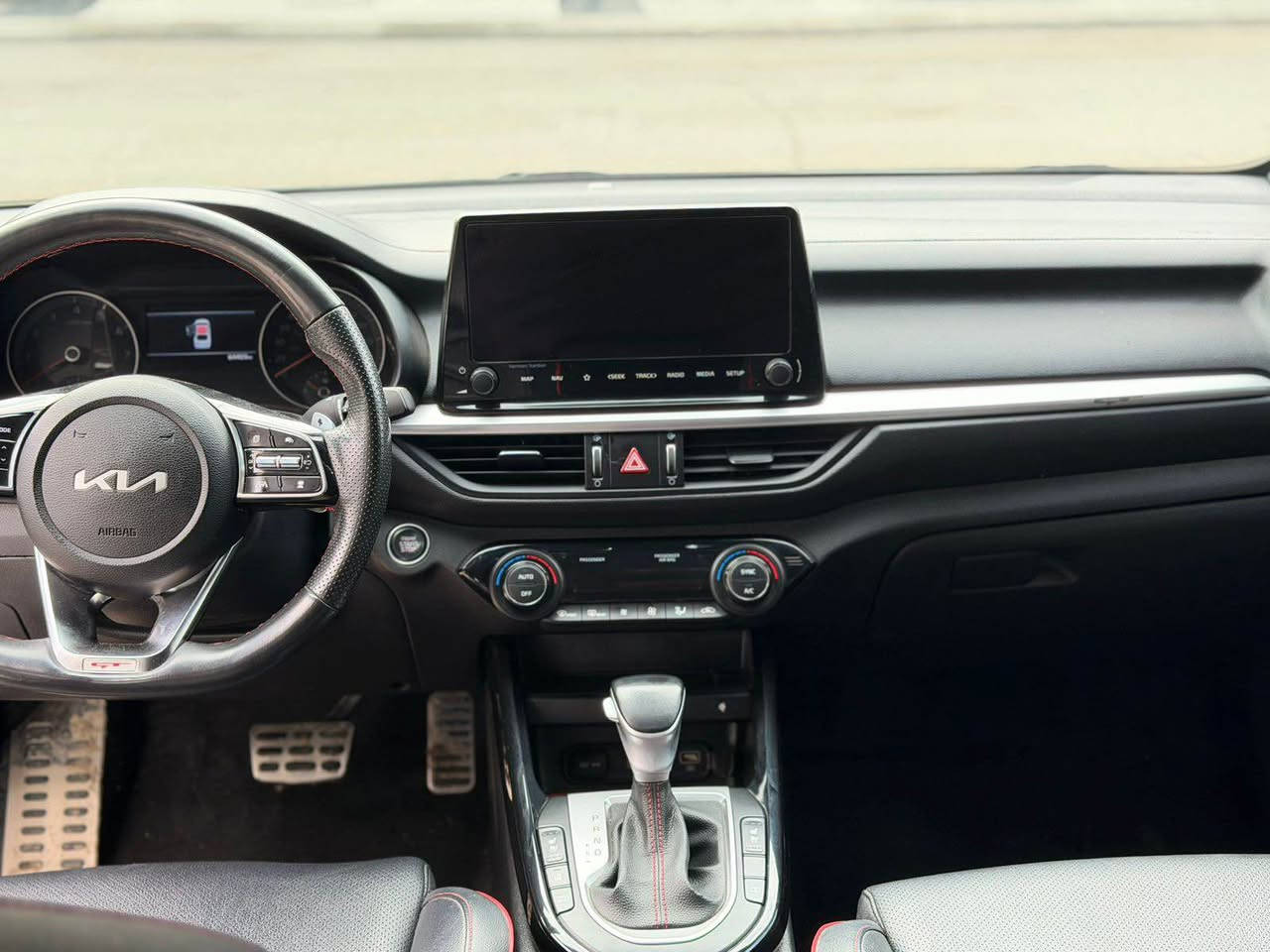 KIA FORTE 2023 GT

محرک 1.6 turbo
بونيد جاملغ صبغ 
فول مواصفات
بصمة تفعیل و ابواب و صندوق
فتحة
رادار جانبي + خلفي 
رادار امامي تثبیت المسار
کشن کهربائي و جلد و کشن هیتر و تبرید
شحن وایرلیس و بریک بصمە
کیر اوتوماتک و عادي و شفتات بالستیرن
صندوق ذکي
شاشة جبیر و شاشة 
دبل صالنصا بلادي و حجر اکزوز بلادي
ماشية 62 ميل

و بعد مواصفات اخری
سعر 163 ورقة و مجال قلیل
مکان سیارة اربیل 
سيارة بدون رقم
                (***********) أربيل, العراق
