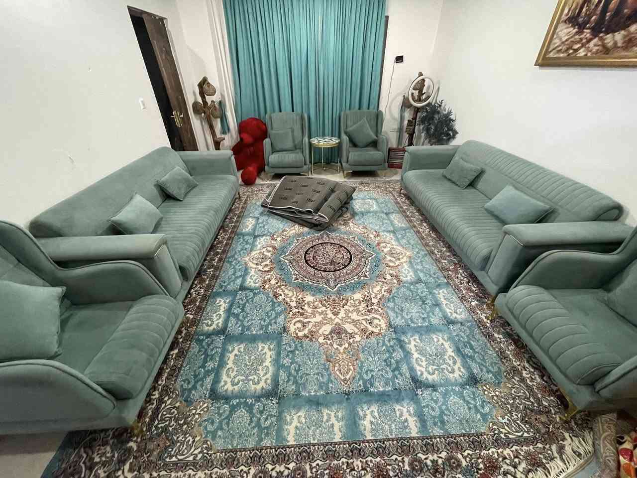 سلام عليكم اثاث بيت للبيع نضيفات مابيهن اي خلل مكان اربيل هرشم 3 ***********
