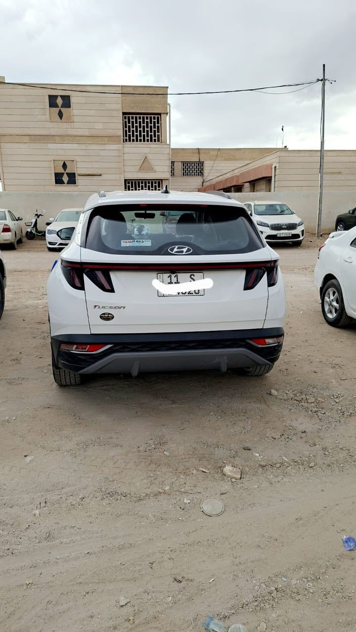 توسان خليجي موديل 23 رقم بغداد الجديد بأسمي
العنوان بغداد 
السعر 210 وبيها مجال 

مكفوله من الصبغ والبارد  

كير محرك مكفول  

السياره فول مواصفات عدى الفتحة

داخل لونين اسود وبيجي 

بصمه 

اشاري بل مري 

كشنات كهرباء 

تبريد قطعتين

شاشة كبيرة 

تحكم استيرن جهتين 

وهواي بعد بيها مواصفات  

السياره ماشيه 71 وقابل للزيادة 

للاستفسار ***********
