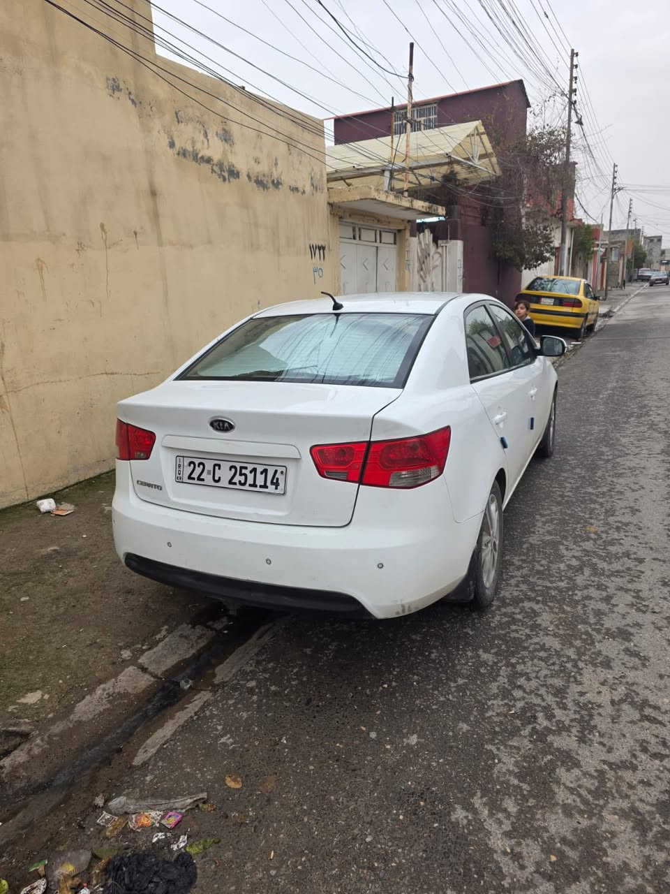 السلام عليكم
كيا سيراتو موديل 2011
بدون ضرر بدون تبديل بدون صبغ 
بيها بارد صغير باب النفر 
اني صاحبها شرط التحويل 
مكينه وكير شرط مال شركه 
تبريد ثلج ❄️ تحكمات ستيرن 
مرايات شفط اشاره جامات كهرب
داخل لونين اسود وماروني 
سياره مال بيت مامتعوبه بعدها وضع الشركه 
***********مكاني موصل الايسر
