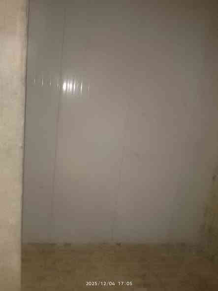 سلام عليكم سندويجات العدد 4الطول 4/50 اربعة متر ونص جدد ثقيل سعر الوحدة 40 الف ***********
