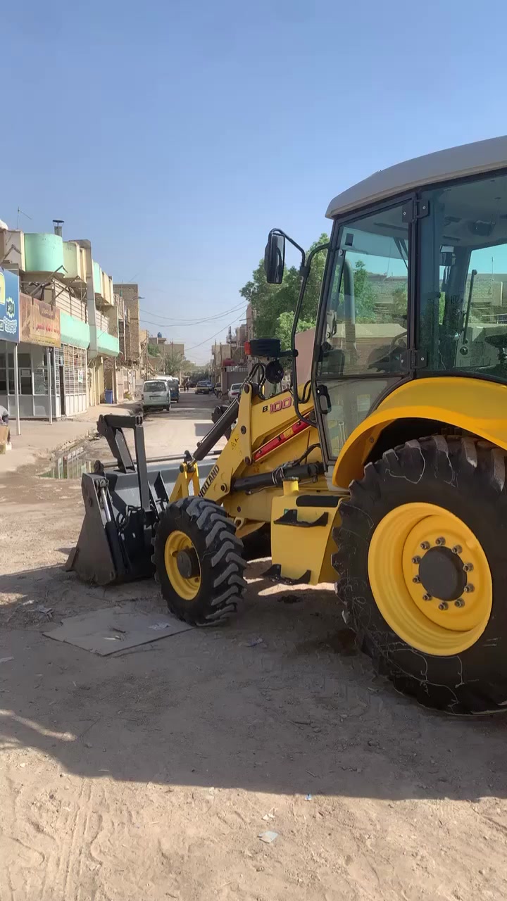 لسلام عليكم حفاره للبيع نيو هولند حجم 100 كفاله عامه جديده مشتغلهه 3000 ساعه موديل 2014 جاهزه من كلشي رقم كربلاء مشروع وطني مكان بغداد حي اور للاستفسار اكثر ***********
