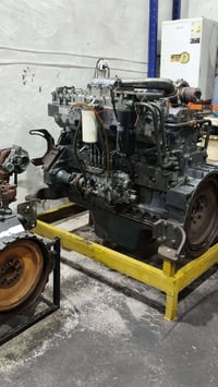 خوان للبيع مكينه كوماتسو125باله وبشرط 6كورات بمب ونوزل07501778223واتس ...