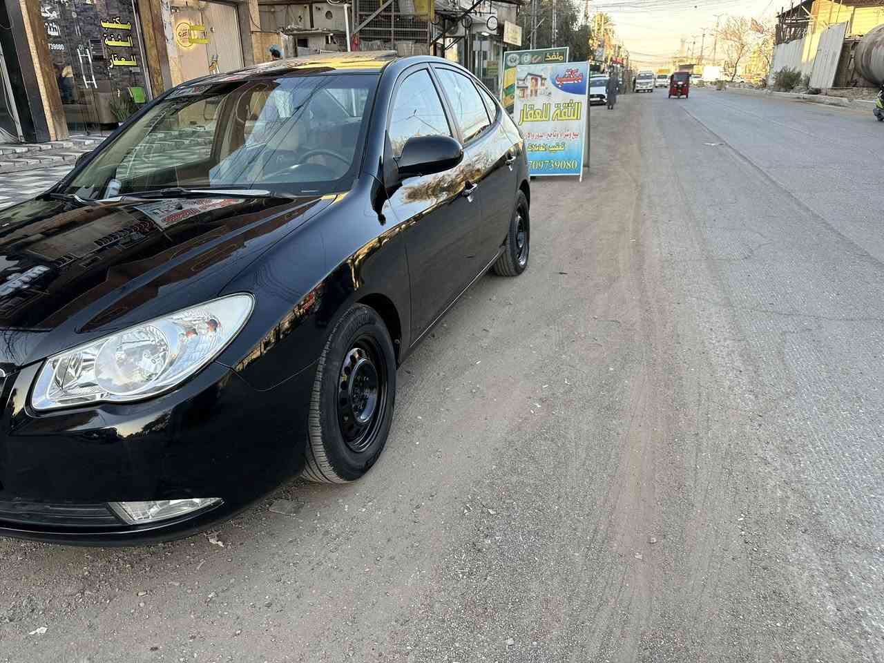 السلام عليكم للبيع النتره 2009 مكينه 2000 سياره فول 
السياره نقل جثه درجه أولى بدون كص شرط تحويل وكاله 
مكان السياره بغداد حي اور ***********

السعر 68$
