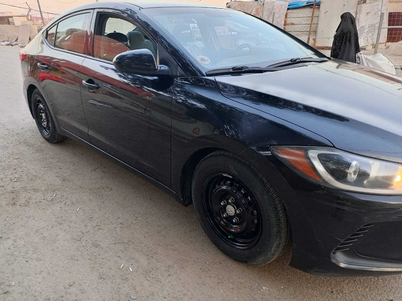 سلام عليكم من رخصت الادمن المحترم 
النترا مديل ١٧ امريكي حادث دعاميه خلفي بدون دواخل ليبل واحد سيارة جديده وجاهزه من كلشي 
كير مكينه ممفتوح على وضع شركه تخم تاير صدر جديد سنويه هزه جديده تحويل مباشر مكان سياره بغداد شعب السعر ١١٧ وبي مجال كلش بصيط دوشمه جديده ارضيه 
***********
