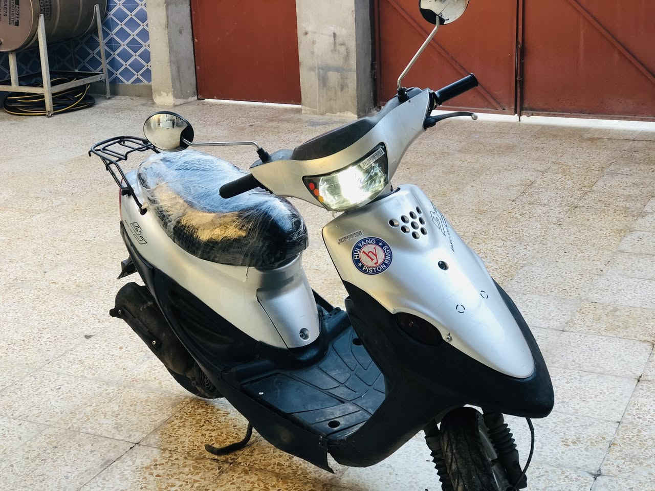 ماطور نحله معمر مره وحده السعر ٢٥٠ شرط الشاصي درع جلخ مابي لايت زينون اصلي اشاير اصلي تحريكه ومعدل نار 🔥 *********** واتساب فقط بي
