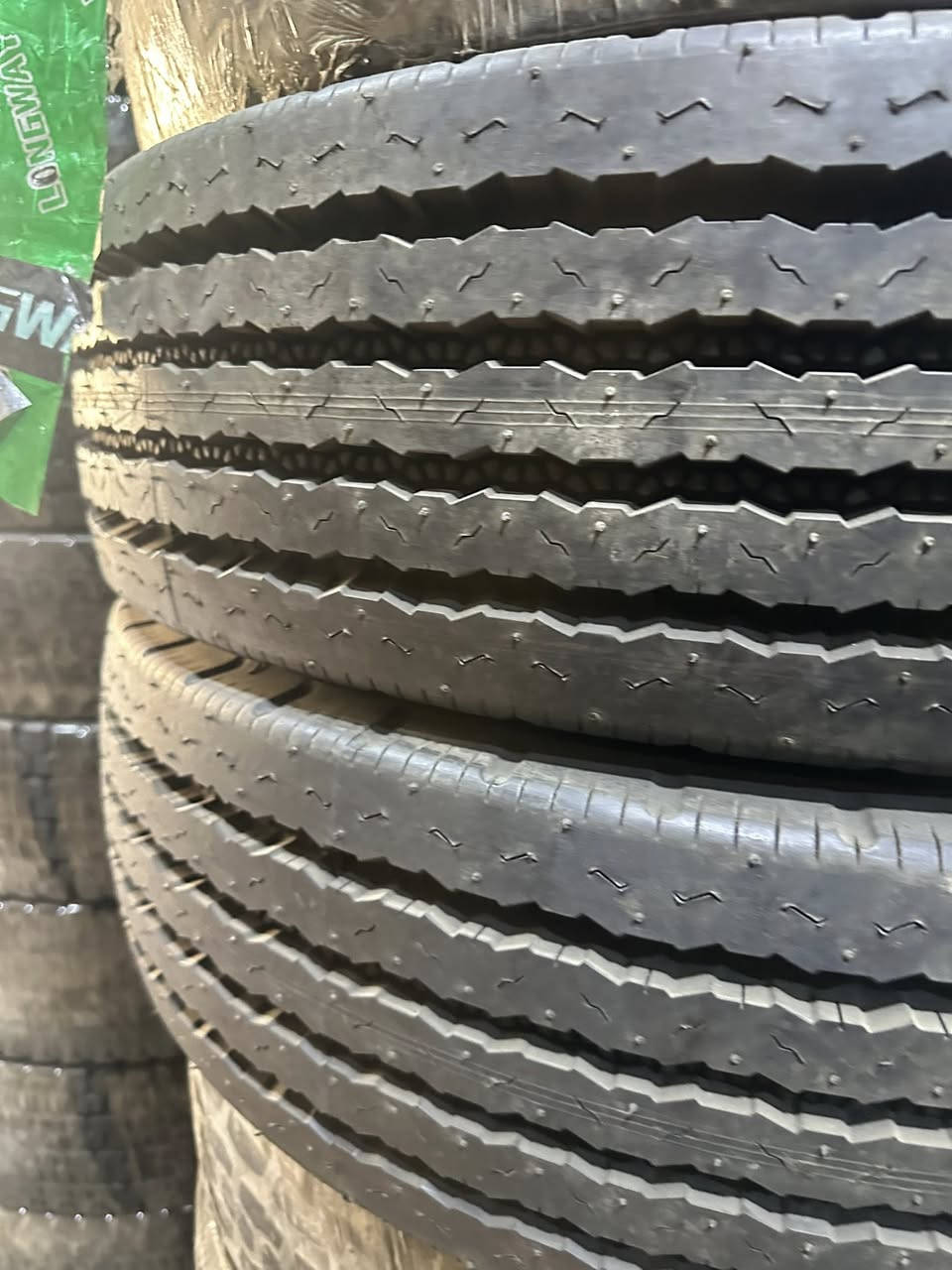 المكان مجمع المشن كرادة ساحة عقبة بن نافع *********** محلات سالم مجهول
١٠٠.           ٢٢٥/٨٠/١٧.٥
٢٢٥/٩٠//١٧.٥
٢٠٥/٨٠/١٧.٥
٢١٥/٧٠.١٧.٥
٦٥٠/١٦
٧٠٠/١٦
٧٥٠/١٦
٢٢٥/٨٥/١٦
كنتر هينو كوستر داينة كل الحمل موجود
