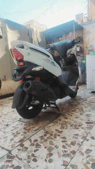 اسلام عليكم جي تي آر للبيع دراجه صالهه 3اسابيع نازله من رمبه دراجه وكاله السعر مليون وبيهه مجال الشراي يتصل ***********
