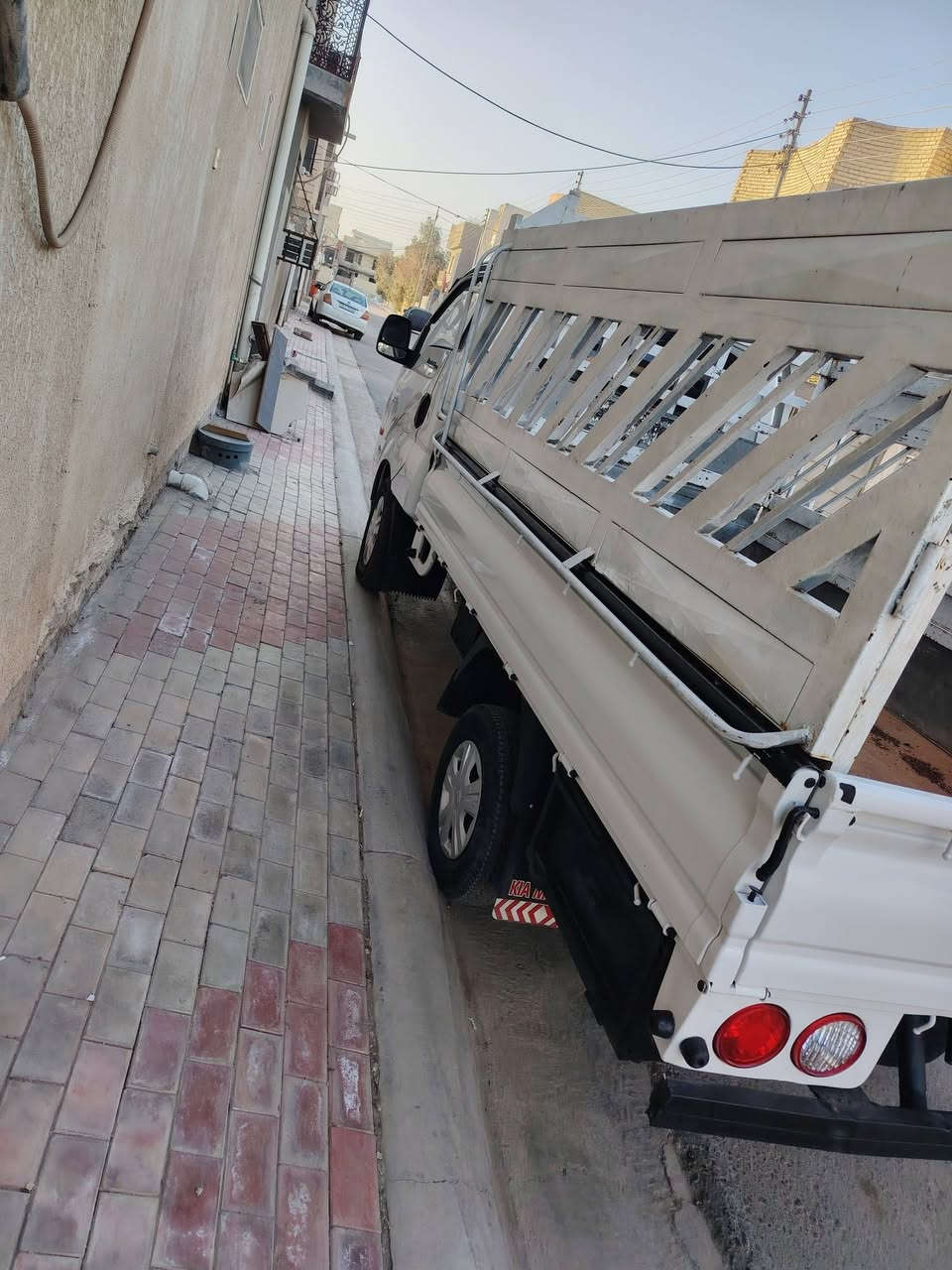 سلام عليكم كيه موديل207 رقم انكليزي بابل سياره جديده مكفوله كفاله عامه سياره خير من الله محرك وكسن وكير شرط محرك 3000 مفتوح مكان كربلاء ***********
