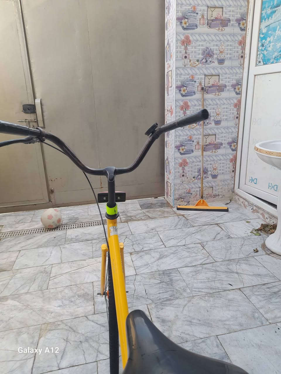 سـلام عليـكم🙋.
بـايسكل لـلبيع🌸.
نـوع البايسـكلل:بنـاتي🥷.
الحـجم:26❤️.
السـعر110وبي مجال🌹.
النـظافه:90/.
الـون:بـرتقـالي🧡.
الموديـل:2017🪬.
تـواصل:مـاسنجر او واتساب الرقم***********.
غـراضه:كـلهن مـوجوده.🍃
ومكـفول من السـرقه💆.
فـقط بـيع بـدون مـراوس😌.
ومـع السـلامه👋🏻.
