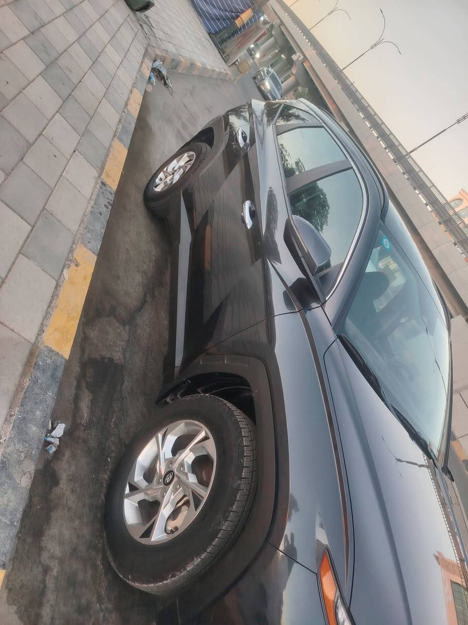 توسان ٢٣
امريكي فول عده لفتحه
مواصفاته معروفه
١٨٠ وبيه مجال قليل
بغداد ***********
