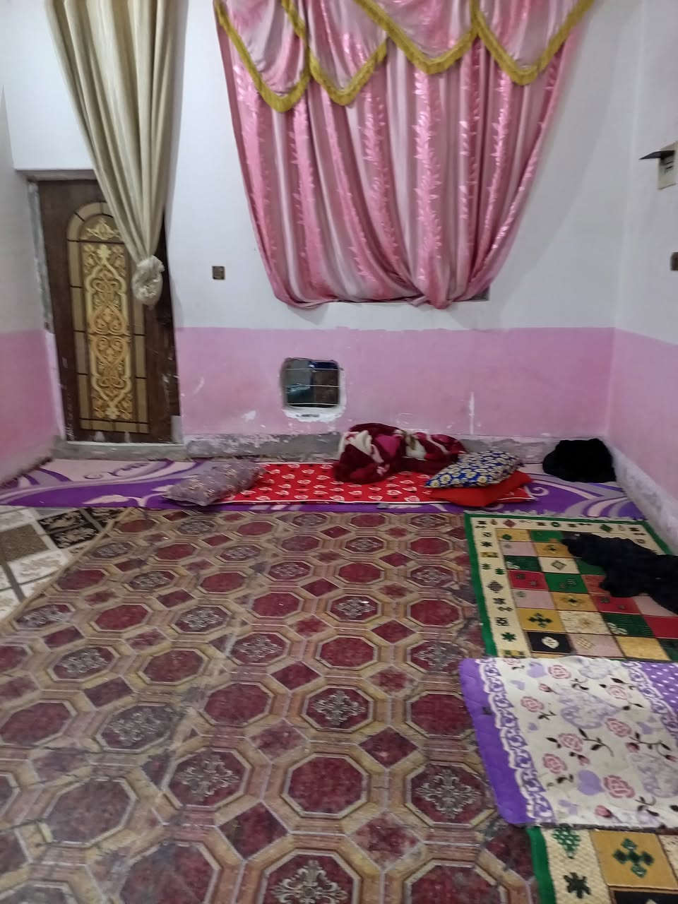 بيت مساحته 200 قريه ماشوشه ماي كهربا جاهز من كلشي السعر 35 وبيه مجال اتصل علا ***********
