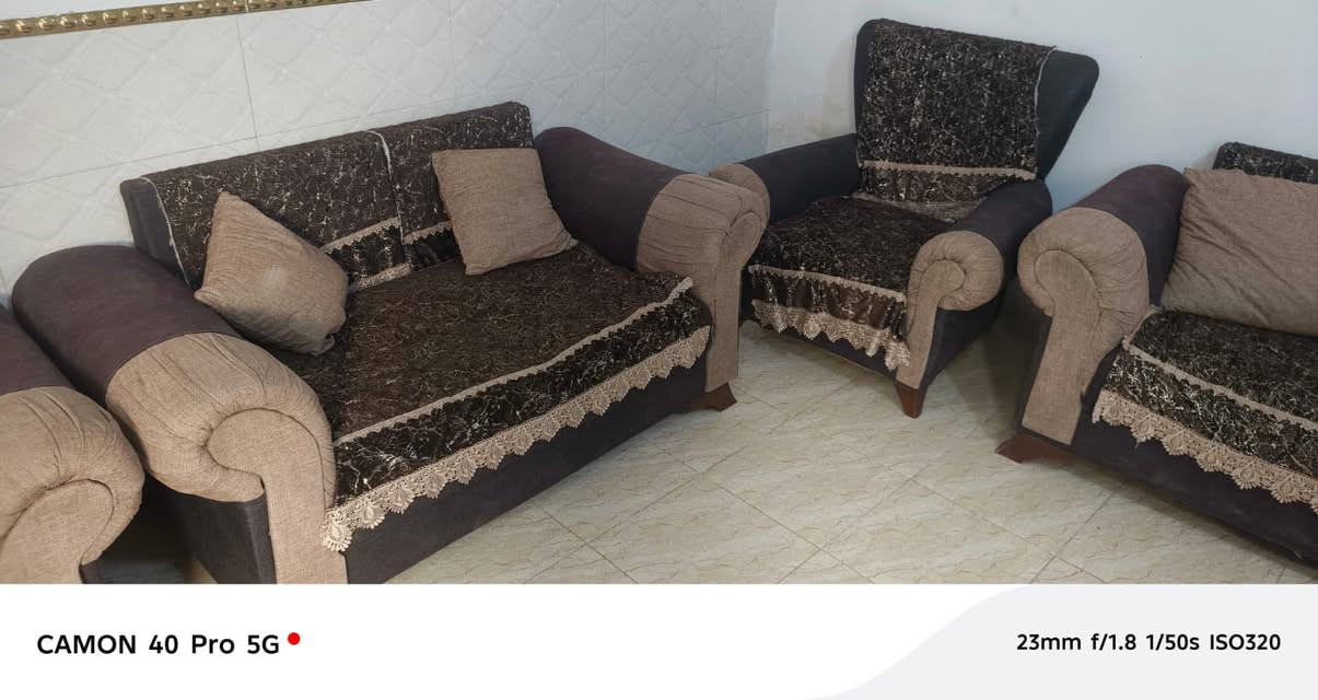 تخم 10 مقاعد مابي كسر وشغل درجه اولى عوزه كم رجل فقط السعر 150 بغداد الشعب نهاية الفورتات ***********
