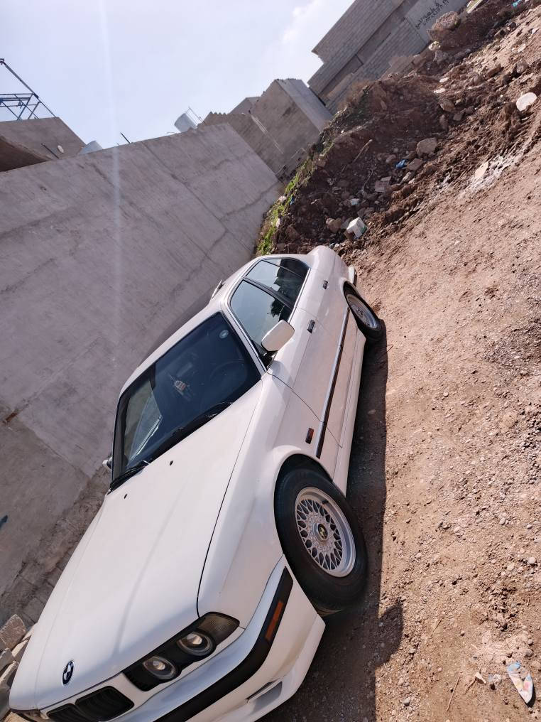 ***********

***********
نرخ: 85$
BMW 1992
كامل كراوه ته ١٩٩٥
قه پات مواسه فا ته 
ته بريد ساردو گه رم به شه رت
گيرو مه كينه به شه رت 
مه كينه ٥٢٥ دجيتالى فول 
ته له فونه 4 جام كاره باى سيدى بوكسه سلايته ناوجلده كامل فورميكا
ده بل ئيربگه به ناوي خومه وه يه تا ٢٠٣٠ تازه يه ده فته ر به مزيني هه يه ليدراوي نيه پيشو پشت كه پس 4 پارجه بوياغه به هيزام ئه ي فروشم
هه مو شتي شه ريكه يه بي مه سره فه كركوك, العراق
