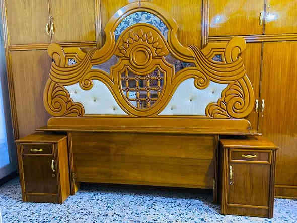 غرفة نوم  — عراقية صاج 6
نقل وشد مجاني داخل بغداد  
 تصميم حديث ولوناته تهدي النفس، مناسب لكل الديكورات
المواصفات:
الخشب قوي وثقيل
النقشات ديزاين حديثة 
السعر مناسب 
✔️ شراي فقط يدخل الخاص
✔️ للاستفسار*********** 

ملاحظة:
إذا عدك أثاث غرف — بيع / شراء — راسل خاص، مندوب مبيعات وشراي داخل بغداد فقط. بغداد
