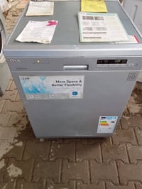 غسالة صحون LG كوري المنشأ للبيع شرط الشغل للتواصل 07861146510 يوجد وات...