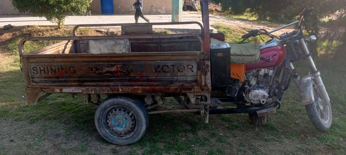 سلام عليكم ستوته البيع مكفوله كفاله عامه كلك تكفلك سرقه ومن كلشي ستوته موديل16 محرك 23 مكينه ناعمه تنقر تنقر ركبه مكفوله من الحيم 
*********** بي واتساب
***********
