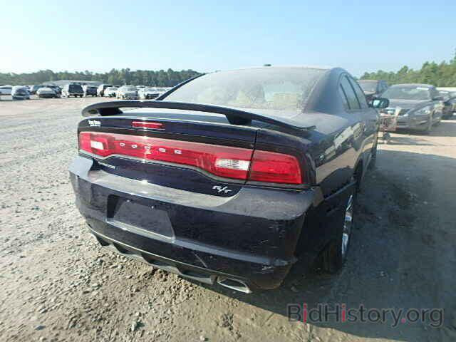 السلام عليكم من رخصت صاحب الكروب عندي جارجر RT2014 مصبوغه عام حادثه جاملغ وبنيد من امريكا رقم بغداد السعر 125 المكان بغداد ***********
