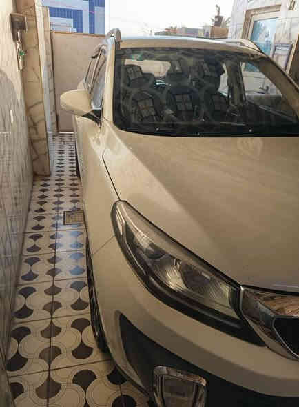 السلام عليكم سيارة بايك Q35 موديل 2019 ماشية 92للبيع سعر 95وبيها مجال بسيط حك لجيه سيارة عالية  مواصفات شاشة كامرة حساسات امامي خلفي سلايت مري شفط بيها شخط بلباب لخلفي سيارة مال بيت خير من الله لشراي يتصل سيارة مشروع وطني السنوية صارلها سبوع ساقطة رقم ***********
