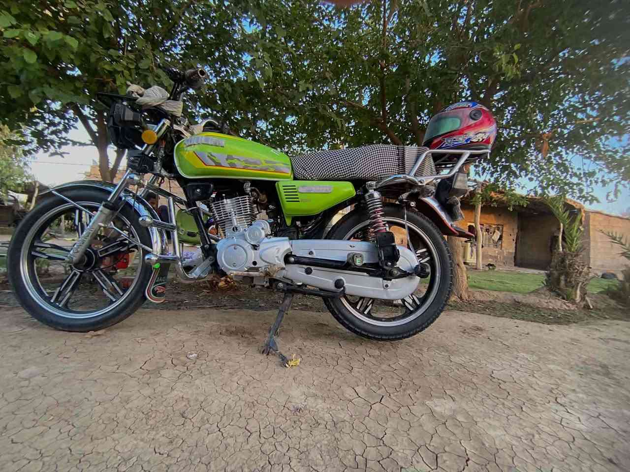 اللبيع/موديل /24/مكينه 200cc/(السعر المطلوب 650وبيها مجال)) دجيل مكاني
برغي ماناقصه تاخذ وترحملي 
كفاله عامه من التاير التاير


**إذا كنت صاحب هذا الإعلان وتريد حذفه لأي سبب، رجاءا أرسل رسالة إلى الدعم الفني**