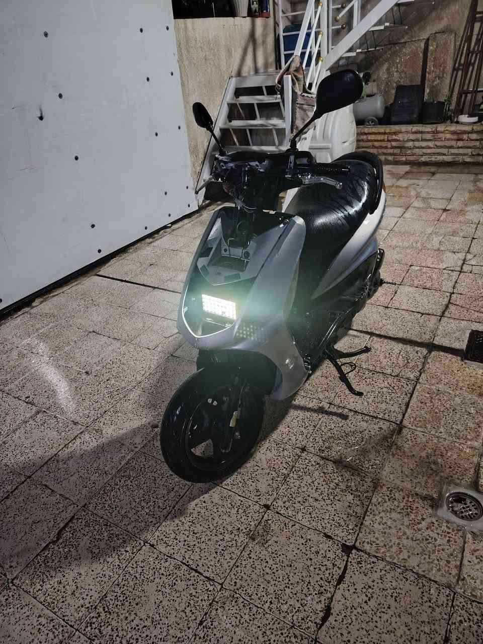 دراجه سكنس ياباني للبيع السعر النهائي 350 الف الرقم *********** بغداد حي الجامعه
