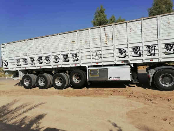 اربع محاور

ابيع فصخ اوربط

اوبدون فصخ اوربط

 اجناب ارتفاع 185سم

طولها 13،60

جتف 7 

لعابه 65 

شاصي 16

دناكير 14 صيني ابو الحاسبه

تخم تايرات

هواء فول 1/1

كهرباء فول 1/1

بنزات جديد

سعرها 210  $

اوبيها مجال بسيط

العنوان 

ديالى / كنعان

الاستفسار 

☎️***********

☎️***********
