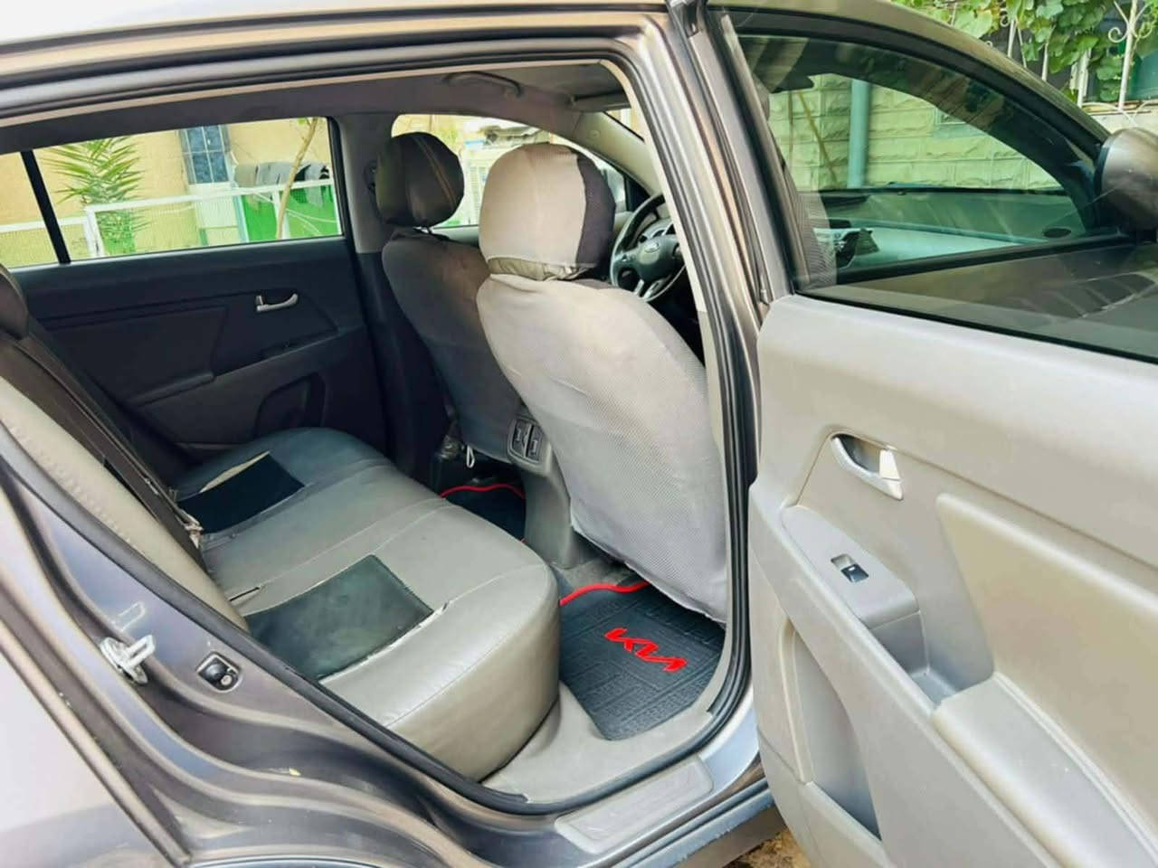 السلام عليكم سبورتج موديل 2016 رقم بغداد انكليزي بسمي فور ويل دفع رباعي مكينه 2400 حادث موضح بلصور بنيد مصبوغ السعر132 السياره خير من الله ***********
