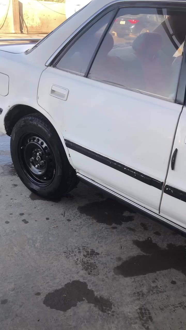 كروسيدا موديل 90
يسار اصلي رقم نينوى دولي بيها كابون  بانزين شرط التحويل 

كير عادي شرط محرك 5m اصلي معمر جديد 

تايرات جدد صدر بحالة جيدة كهربائيات شغالة 

السعر 38 وبيها مجال قليل 

***********

مكان السيارة صلاح الدين
