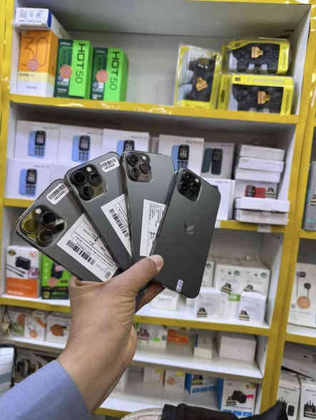 وصول أجهزه أمركي نضافه 100/100 
13 برو ماكس بطارية فوك 90الذاكره 512 والذاكره 256
13 العادي بطارية فوك 90الذاكره 128
12 برو ماكس أمريكي بطارية فوك 90
11 العادي الذاكرة 128 بطارية فوك 90
الديوانيه عفك بدايه شارع المصورين 
الفهد للهواتف النقالة واتساب 
***********
