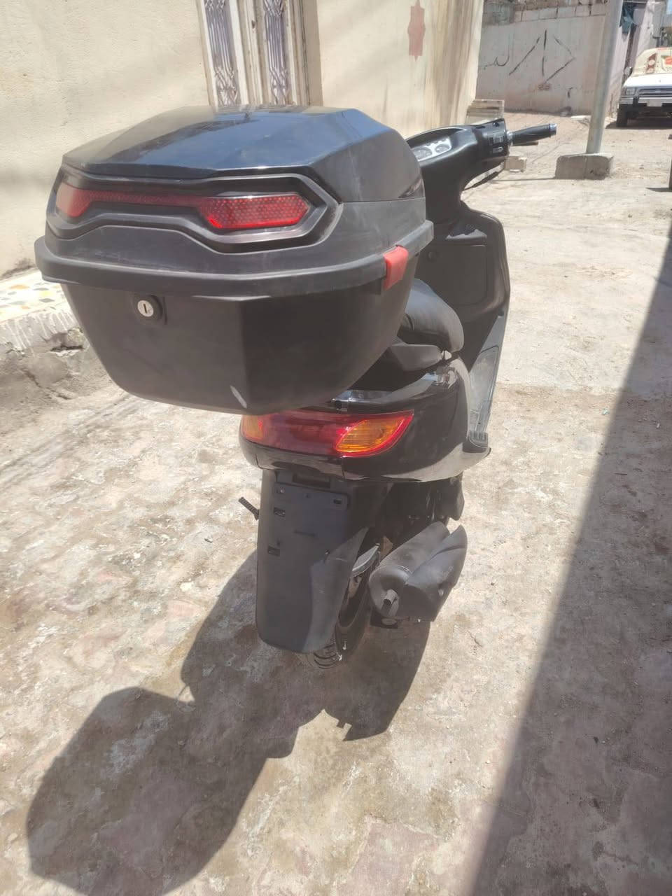 فراشه للبيع اوراق مكينه خرسه الدراجه جديده بمعنى الكلمه مكلف ب النشر  راعيه ***********
