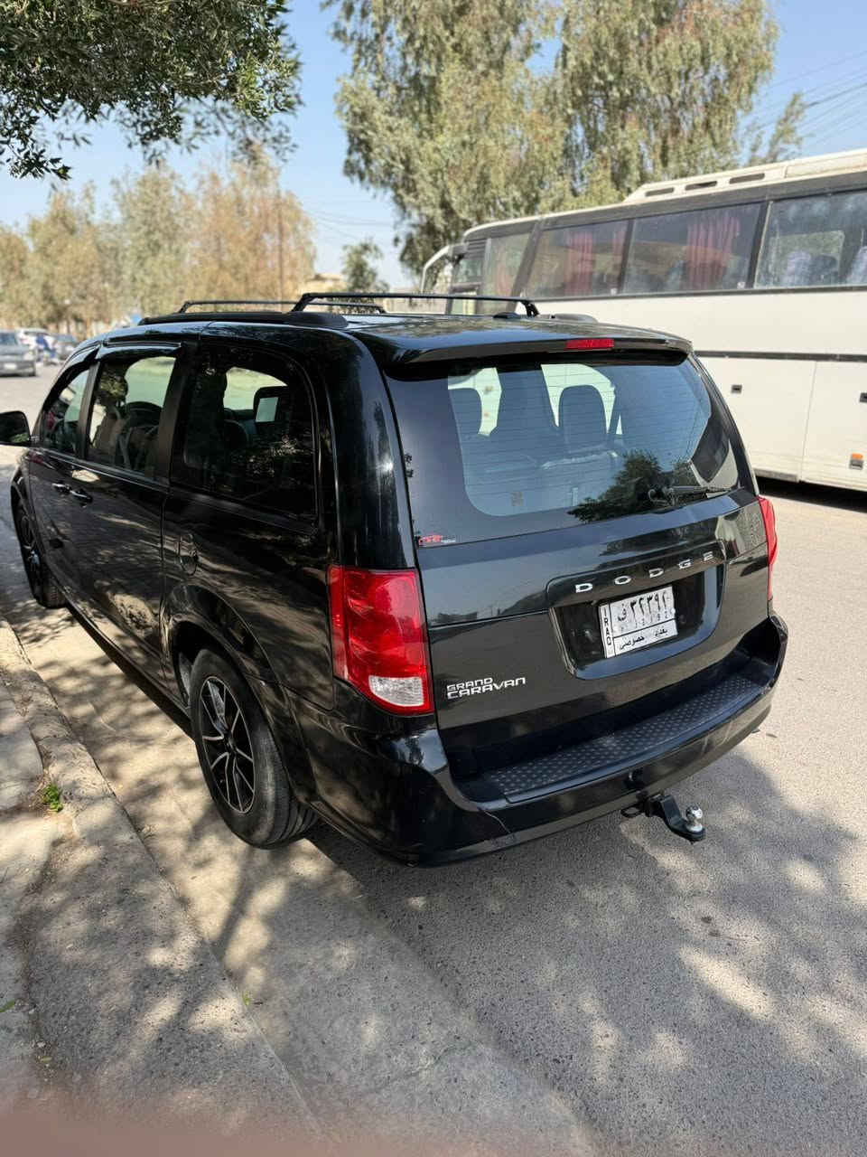 سلام عليكم دوج كرفان 2018 للبيع
سيارة جاهزة من كلشي كير مكينة صدر تبريد كلة جديد 
رقم بغداد تحويل مباشر 
مواصفاتها كشنات جلد و كهرباء 
7 راكب 3 قطع تبريد شاشة تليفزيون ابواب كهربائية صندوك كهربائي السونار بالمنشور واضح كلشي السعر 168 وبيها مجال مكاني بغداد السيدية 
***********
