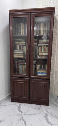مكتبة كتب • ديوانية • للبيع