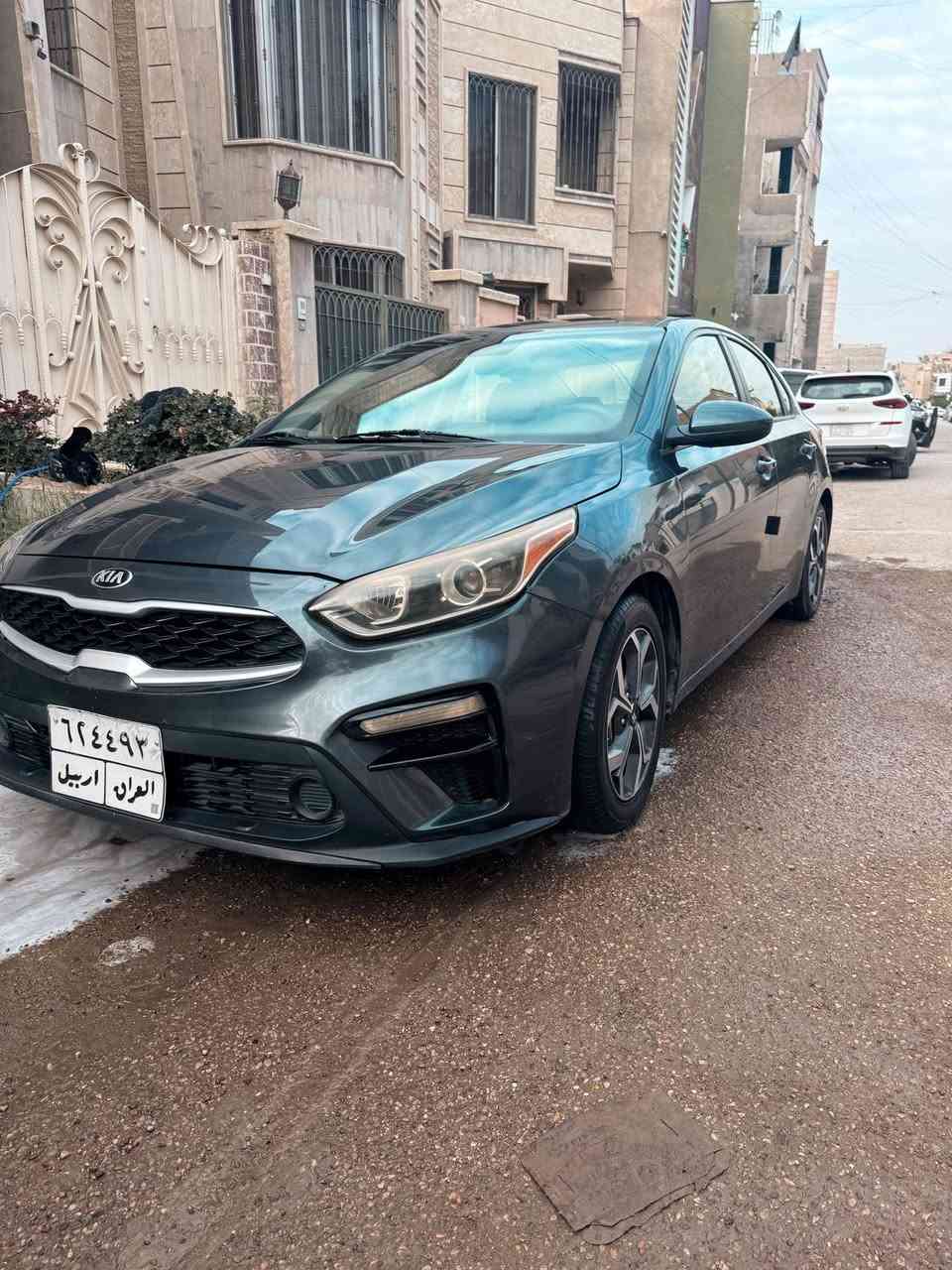 فورتي موديل 2020 نص فول
ماشية 50
حادثها  بيها بارد يعني ٣ قطع بارد
محرك ٢٠٠٠ دوش 
سياره خير من الله 
العنوان المنصور 
السعر 125وبيها مجال
***********
