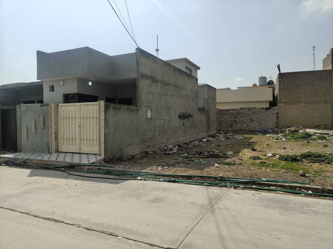 ارض للبيع كارت سكني مناصفة

 ماشية بيها معاملة تمليك قرار 320✔️

 حي السماح الثانية ال 24 ⬆️

 قرب مشروع الماء الثاني🌊

وقرب مدرسة امام زهري🏘️

 خدمات ماء كهرباء تبيلط

المساحة 100 متر باص اتجاء شروق 🌅

خلف الارض سايدين 30 موقع درجه اولئ ✔️

#السعر 18 بيها مجال 

***********📞

***********📞
