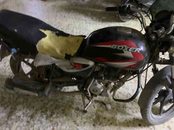 دراجه بوكسر موديل 22
مرقمه بس لوحات مارايح مستلمهن 
بل تحويل كبل يطلعن بسمك 
دراجه مجفته تجفيت شركه 
دراجه يراديله 100الاف تقريبا ترتبه

سعر الدراجه 1800وبيه مجال 

رقم ***********وتساب 

مكاني بغداد البلديات
