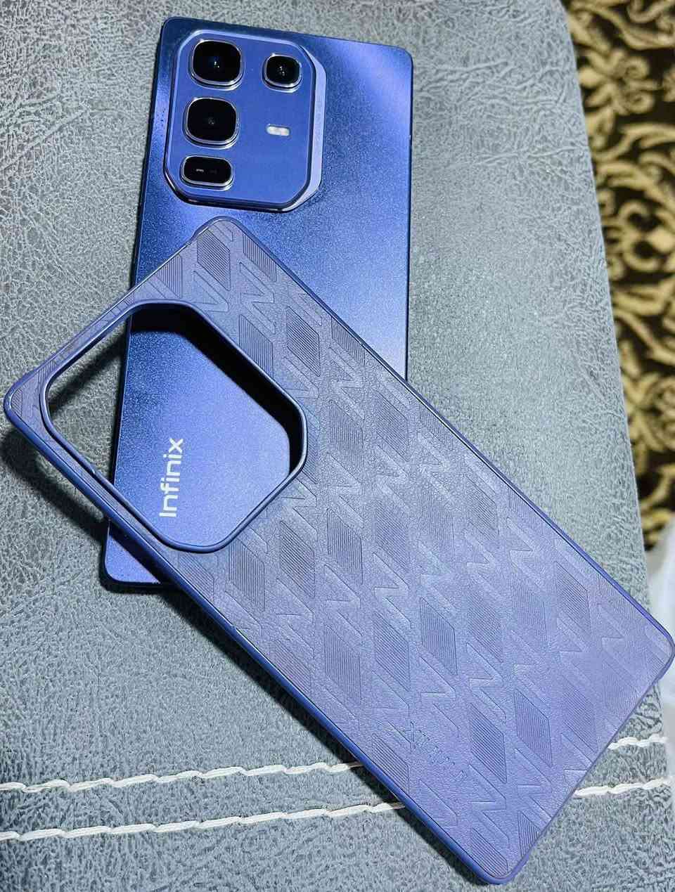 السلام عليكم
للبيع  
نوت 50 برو 
ذاكره 16/256 
بطاريه 100 
مستخدم ⭕اقل الشهر ⭕كامل ملحقات مكفول من الشخط 
سعره 260 وبي مجال ويرهم مراوس بايفون


**إذا كنت صاحب هذا الإعلان وتريد حذفه لأي سبب، رجاءا أرسل رسالة إلى الدعم الفني**