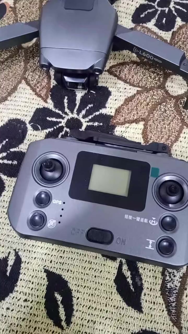 L600برو بس موكمبل عادي سعره 80الف استخدام 5تيام فقط مطيرهه كلش قليل الله يشهد الدرون نضيف


**إذا كنت صاحب هذا الإعلان وتريد حذفه لأي سبب، رجاءا أرسل رسالة إلى الدعم الفني**