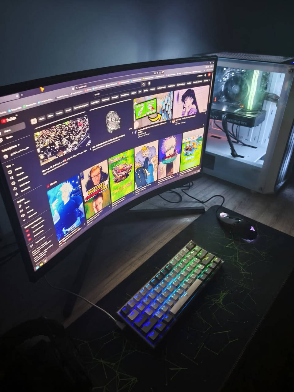 السلام عليكم 
Pc للبيع 
يشغل كل الالعاب على 2k ويفيد للتصميم هم كل كراتين القطع موجودة. 

مواصفات: 
Cpu rayzen 5 5600
Gpu PNY RTX 4070 12G 
MB Asus prime b450m 
RAM Tforce Tuf 16G ddr4 3600hz
Psu deepcool 700w 
Case sama 205a white
Storage SSD 512 GB M.2 gen4 
            External 1TB HDD 
Monitor samsung odessy G5 27 2k curved Va 1ms 165 fps 

UPS farber offline 2500v 

Keyboard red dragon fizz red switches
Mouse razer cobra

مكاني بغداد الدورة ماعندي توصيل
رقمي ***********
السعر كامل ١٨٠٠ / مليون و٨٠٠ الف
