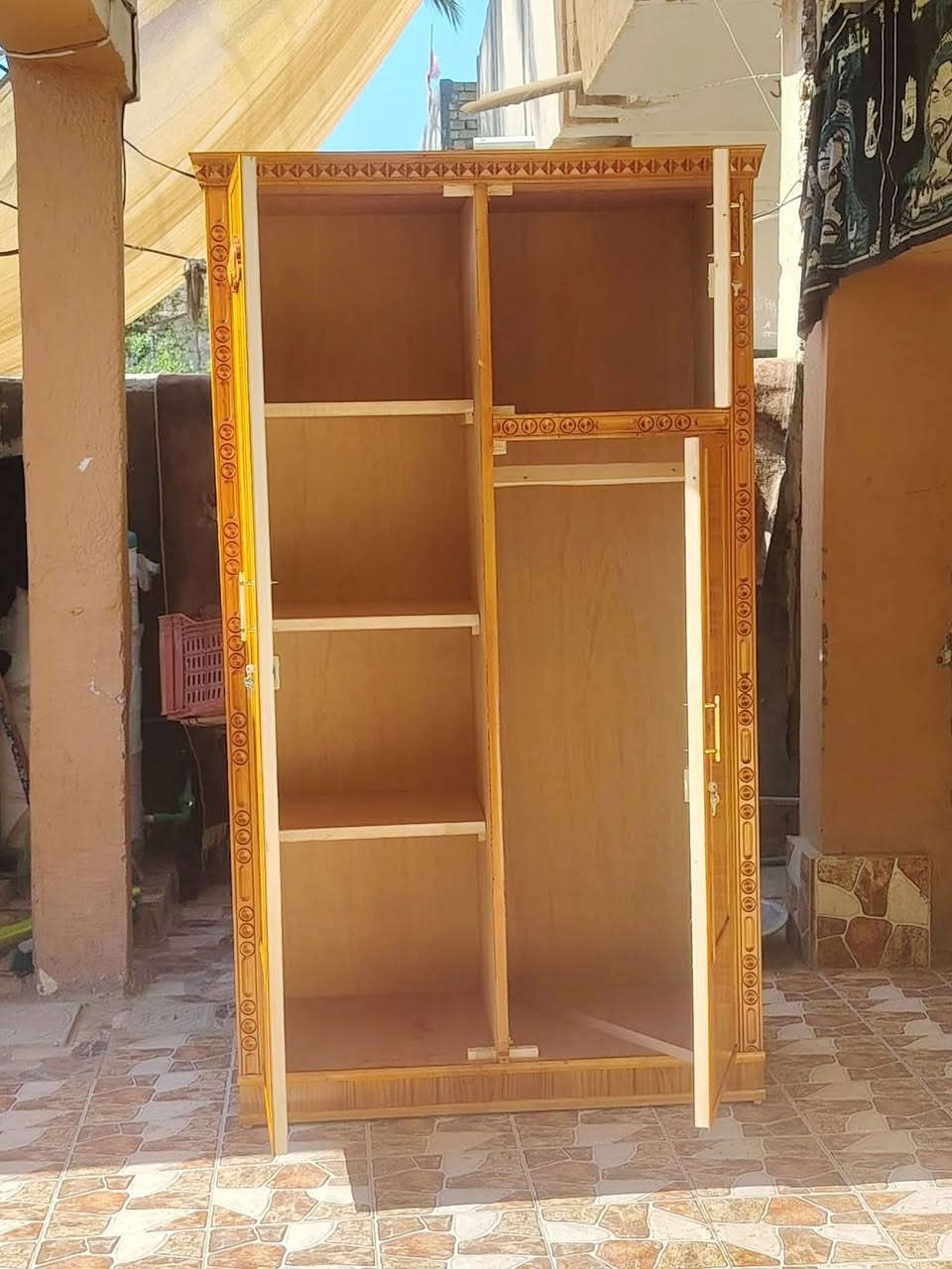 اخوان كنتور بابين للبيع جديد نعمل حسب طلب 135مع توصيل بابل عوفي ***********

