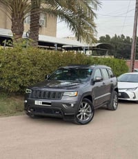 اللي يدور جيب جديدة بالجيس وبجم كبس وقطعة وحدة صبغ وسيارة مماشية تفيدة...