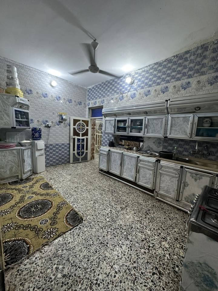 بيت للبيع المساحة 145م متكون من طابقين بيت بناء جديد في حي العصري شارع بيت الشيخ علي المياحي 
التفاصيل والسعر الاتصال على الرقم ‭***********‬
