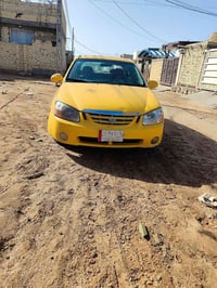 اسبكتره • ٢٠٠٥ • قير ومكينة بخير