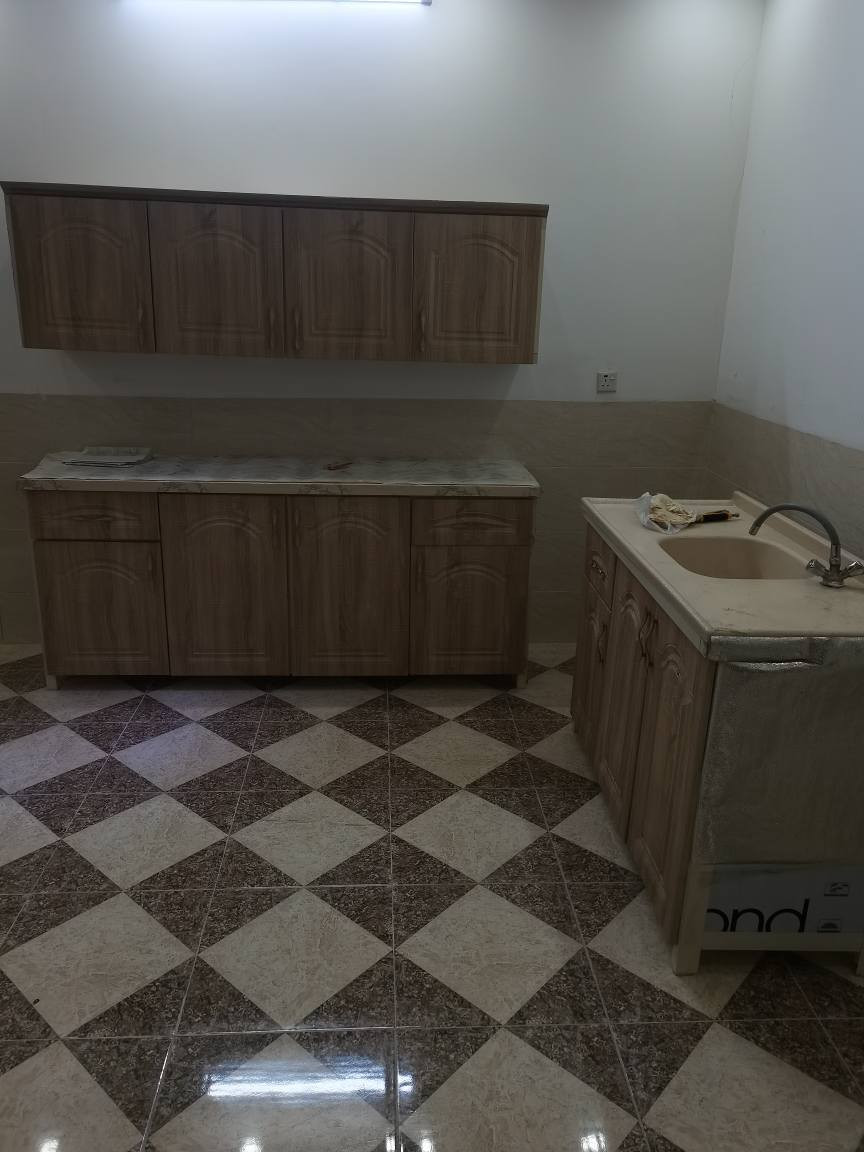 تاخم نوستن ٨بارجة خاوينة بي تةقين. كةوةنتةري بيش دارة باقي ئةلةمنيومة داواي ٥٥٠ دةكةم مةجاليش تيداية ناونيشان هةولير *********** أربيل, العراق
