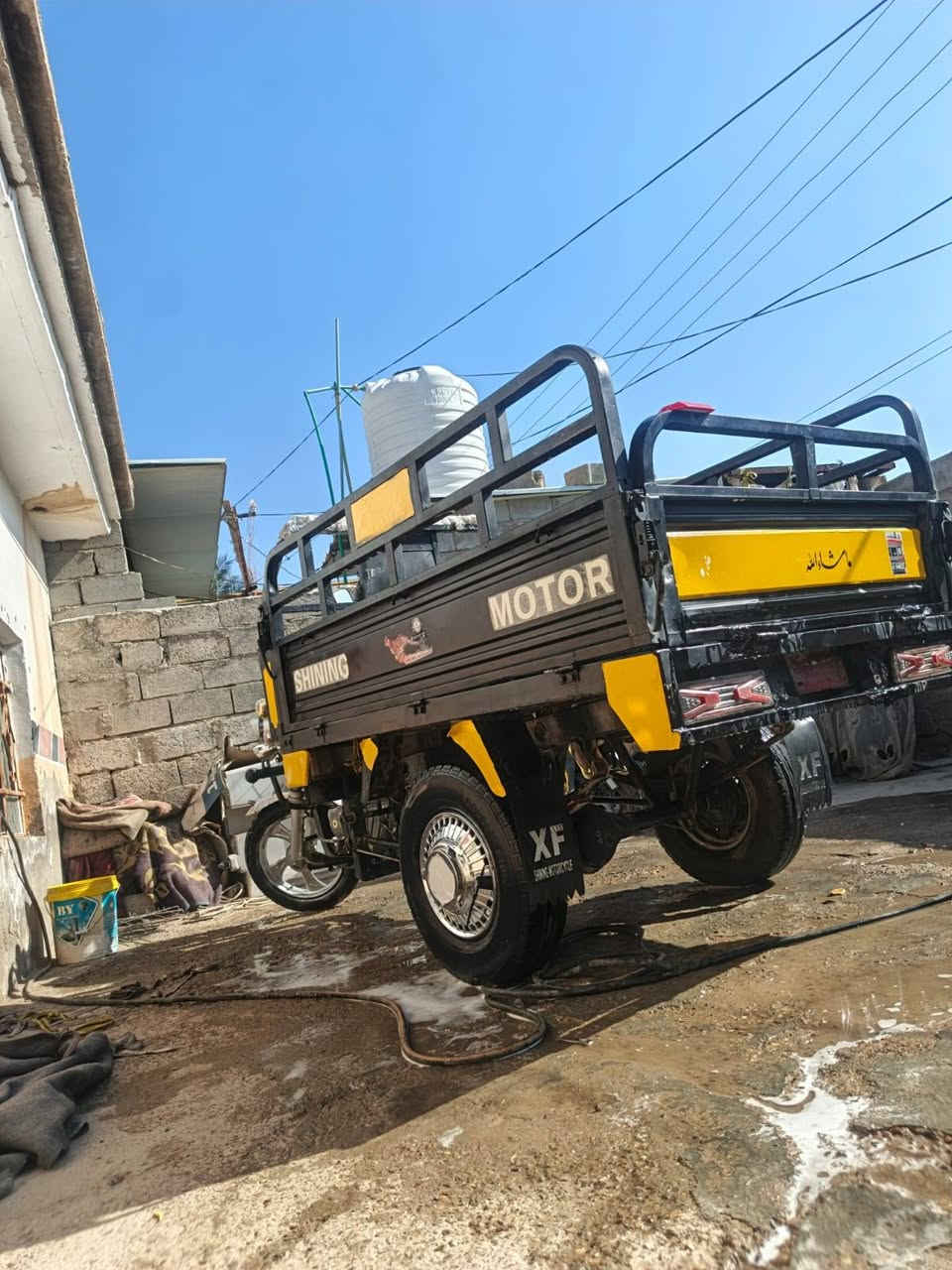 سلام عليكم شباب ستوتة موديل 21 فحل قلاب الستوتة خير من الله نقصه بس تفيلس اوراقها موجودة بس واكع عليهن مي كهربائيات كاملة مكينة سلف و هندر شغال مكاني ديالى بعقوبة سعر 1300 وبيها مجال الرقم *********** ما ارد خاص لان ماعندي مجال من ورة الشغل
